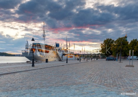 Bild på Stockholm City embankment at sunrise